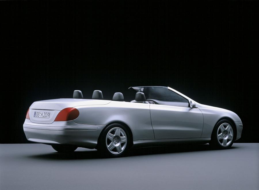  Mercedes-Benz CLK-Class Cabriolet 2004 года  (фото 73 из 164)